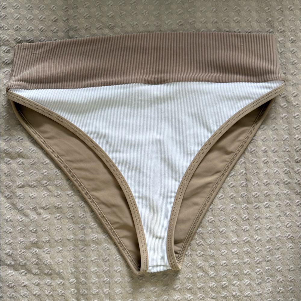 LainSnow Ribbed Tan and White Bikini Bottom